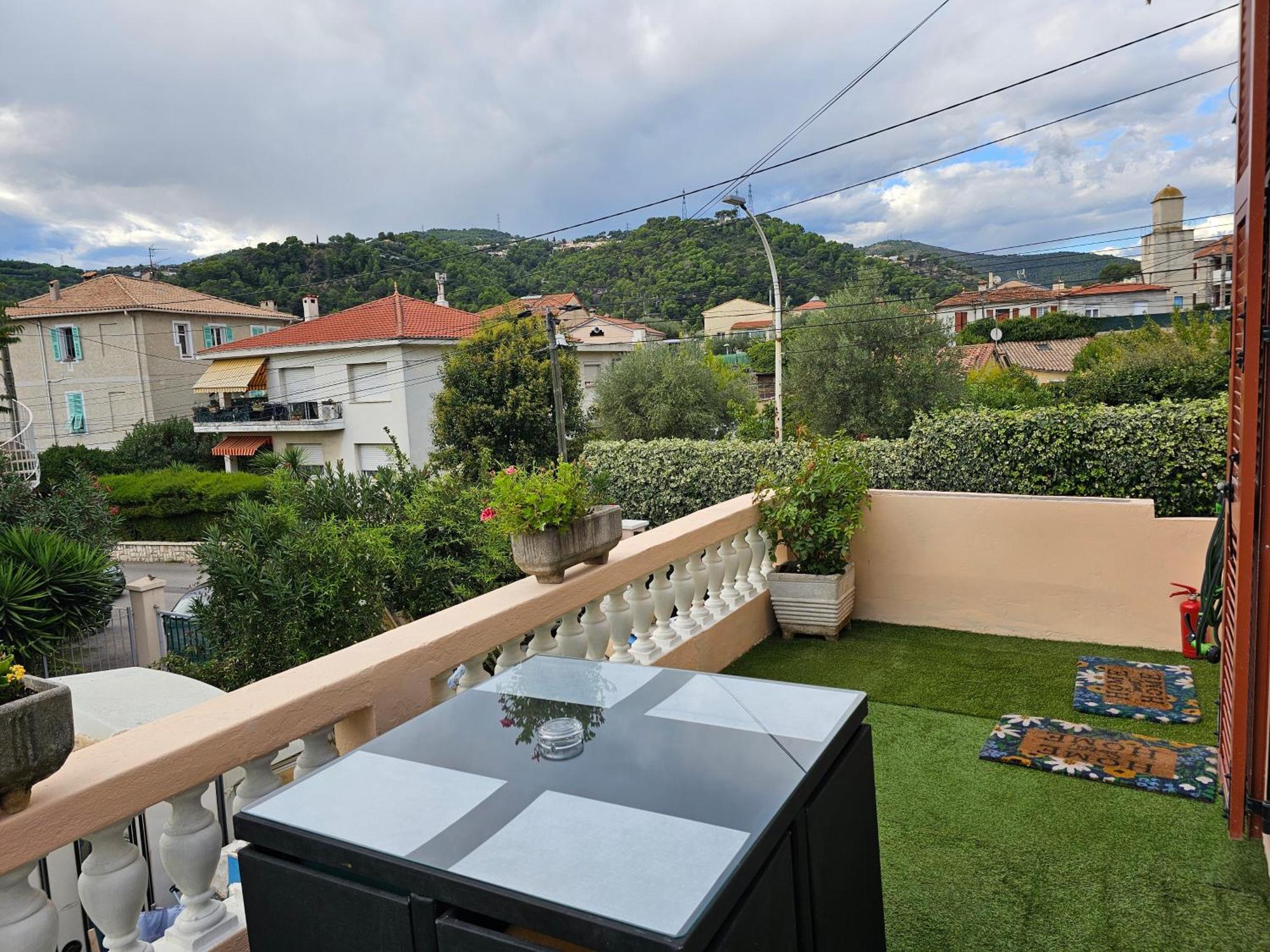 Studio 3 A La Trinite Proche De Nice 10 Mn, Monaco 15 Mn Et L'Italie 30 Mn La Trinité Exterior foto
